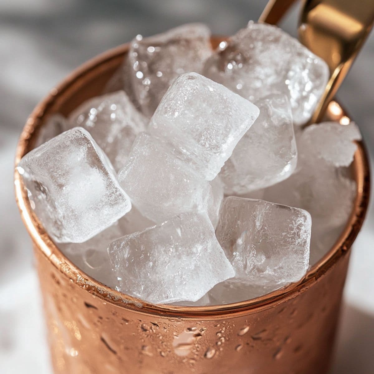 fill your mug with ice to start your kentucky mule recipe
