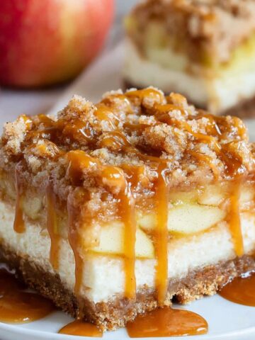 caramel apple cheesecake bars