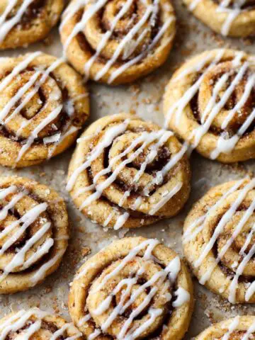 cinnamon roll cookies