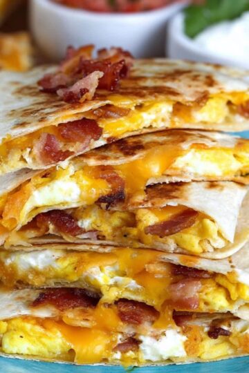 bacon egg cheese breakfast quesadillas