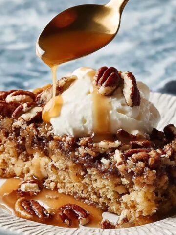 pecan pie dump cake