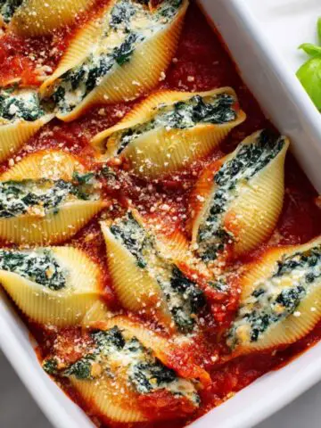 spinach and ricotta stuffed shells