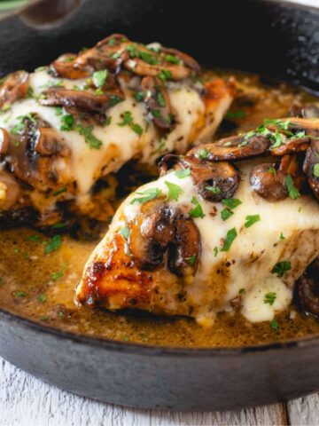texas roadhouse smothered chicken