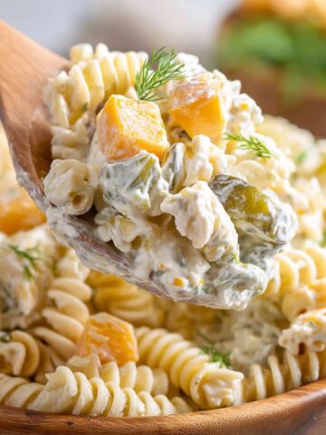dill pickle pasta salad