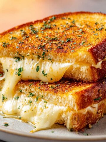 garlic bread grilled cheese