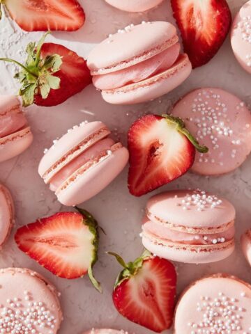 strawberry macarons